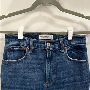 Abercrombie & Fitch The 70’s Vintage Flare Ultra High Rise 2L 26